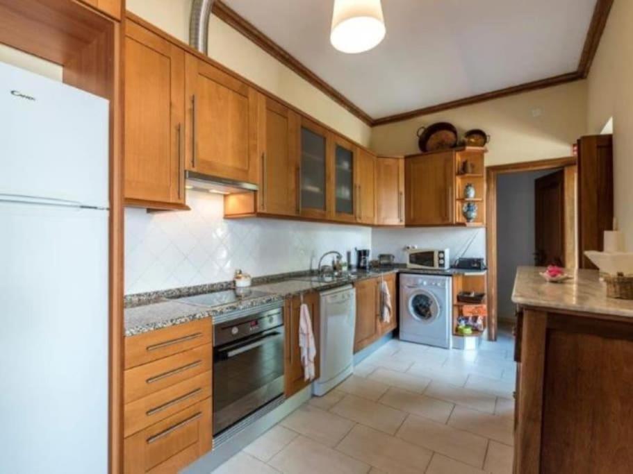 Villa Senhorial - Palace XIX & Privacy & Beach & Albufeira Old Town المظهر الخارجي الصورة